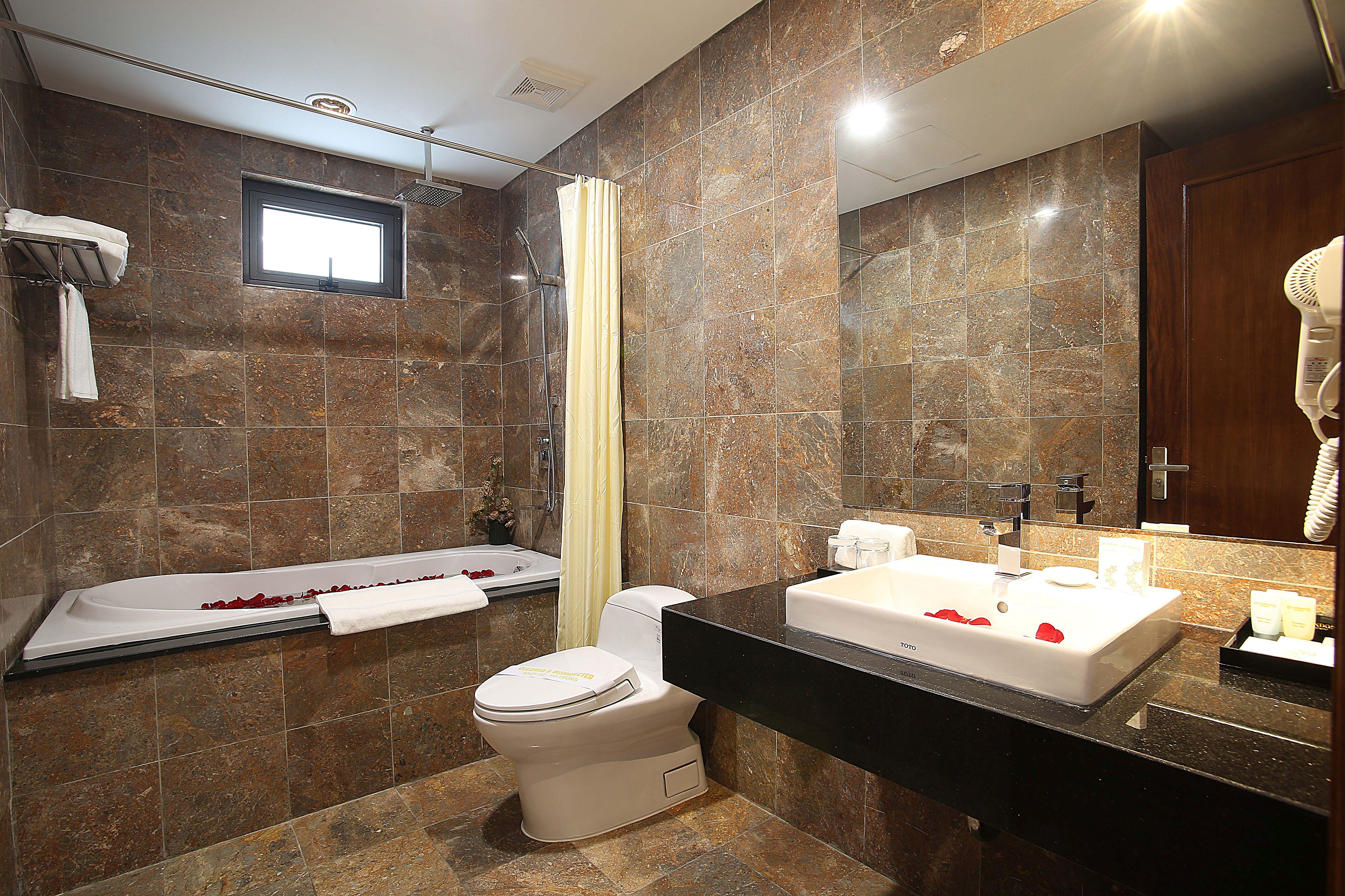 London Hanoi Hotel Экстерьер фото