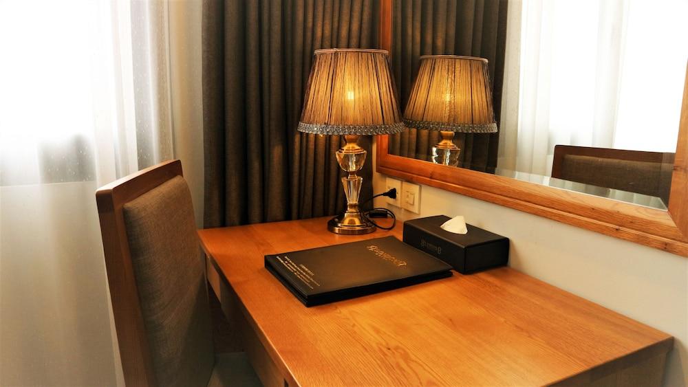 London Hanoi Hotel Экстерьер фото