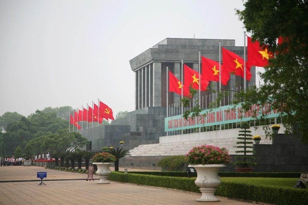 London Hanoi Hotel Экстерьер фото