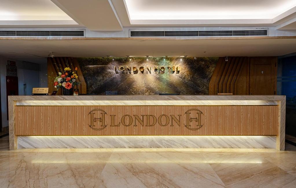 London Hanoi Hotel Экстерьер фото
