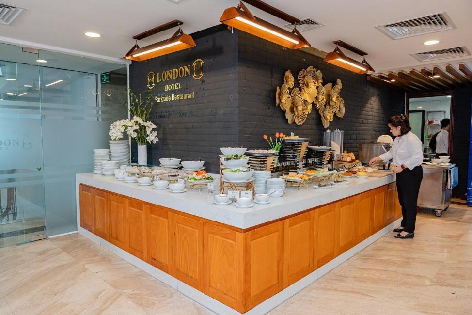 London Hanoi Hotel Экстерьер фото